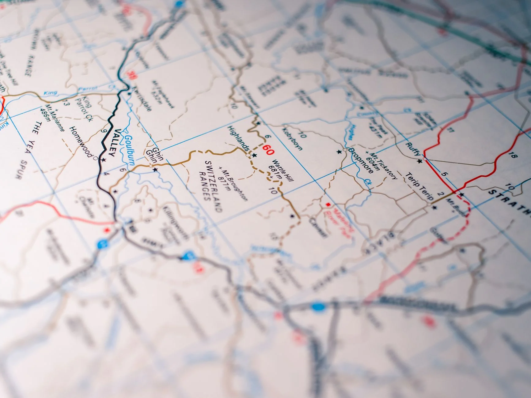A detailed map showing a planned route with highlighted obstacles like bridges and low clearance areas